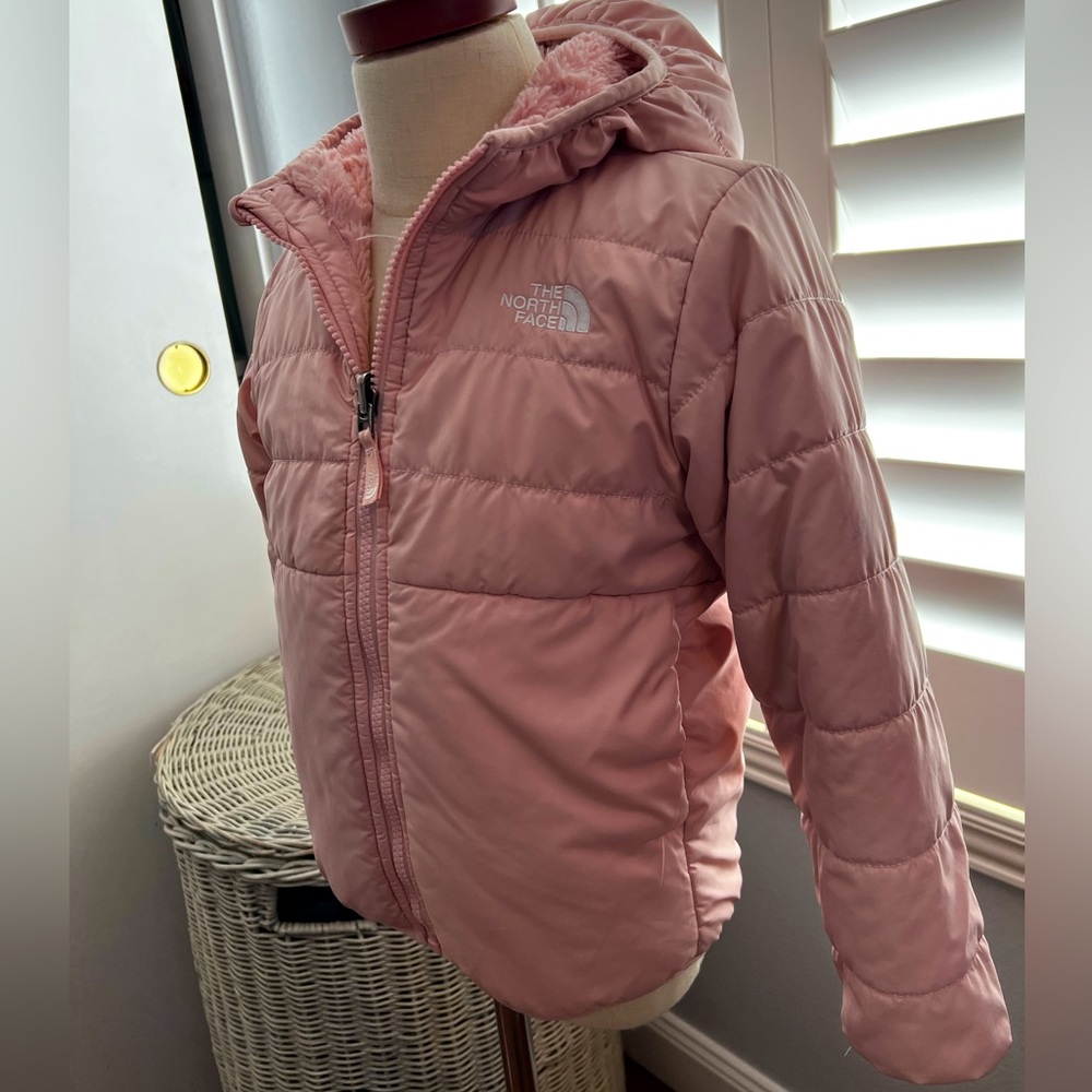 North face size 4T reversible jacket plush pink color